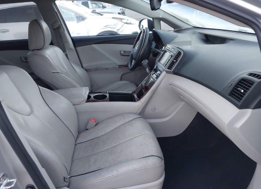 Photo 5 of 2011 Toyota Venza (VIN 4T3ZK3BB6BU038302)