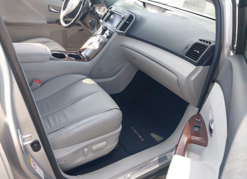 Photo 5 of 2012 Toyota Venza LE/XLE/LIMITED (VIN 4T3ZK3BB9CU052258)