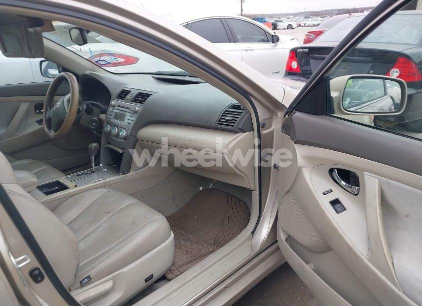 Photo 5 of 2007 Toyota Camry LE (VIN 4T4BE46K07R005696)