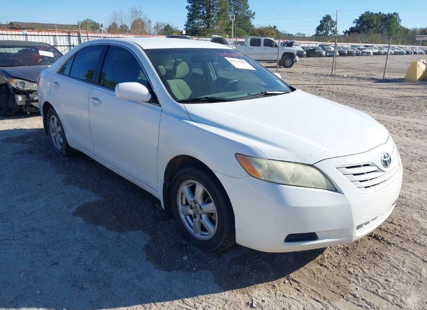 2008 Toyota Camry LE (VIN 4T4BE46K08R018675) main photo
