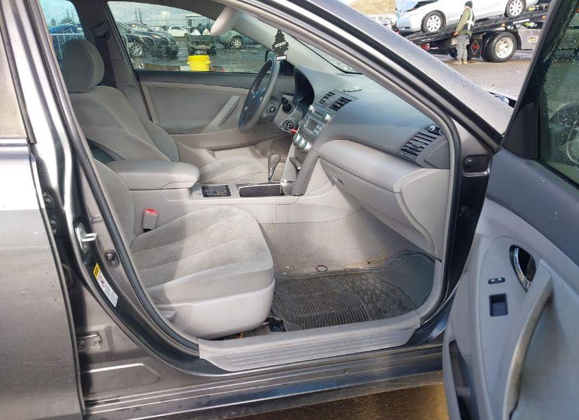 Photo 5 of 2008 Toyota Camry LE (VIN 4T4BE46K08R031801)