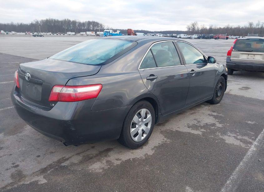Photo 4 of 2009 Toyota Camry SE/LE/XLE (VIN 4T4BE46K09R077081)