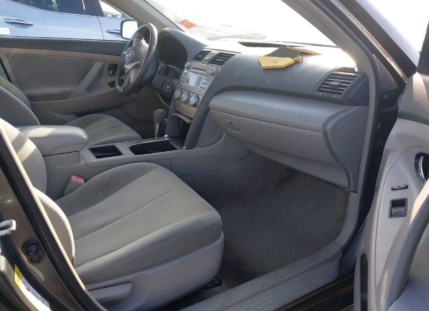 Photo 5 of 2009 Toyota Camry LE (VIN 4T4BE46K09R087562)