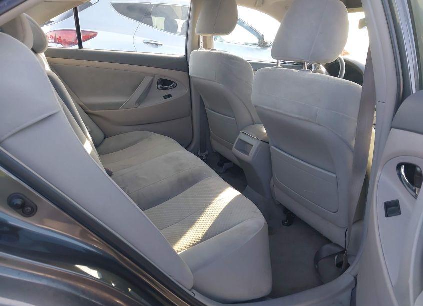 Photo 8 of 2009 Toyota Camry LE (VIN 4T4BE46K09R087562)