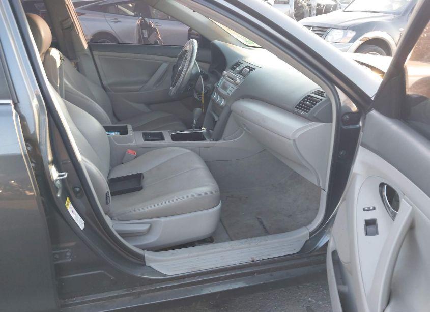 Photo 5 of 2009 Toyota Camry LE (VIN 4T4BE46K09R099274)