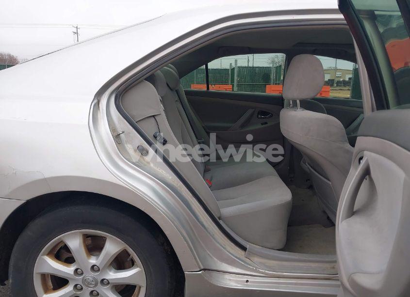 Photo 8 of 2009 Toyota Camry LE (VIN 4T4BE46K09R122312)