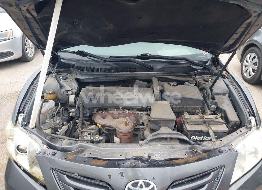 Photo 10 of 2009 Toyota Camry LE (VIN 4T4BE46K09R122598)