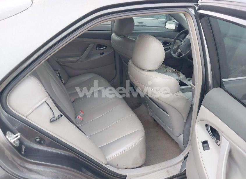 Photo 8 of 2009 Toyota Camry LE (VIN 4T4BE46K09R122598)