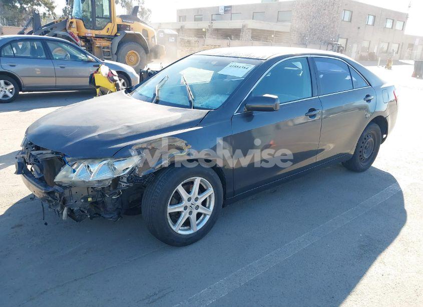 Photo 2 of 2009 Toyota Camry LE (VIN 4T4BE46K09R125811)