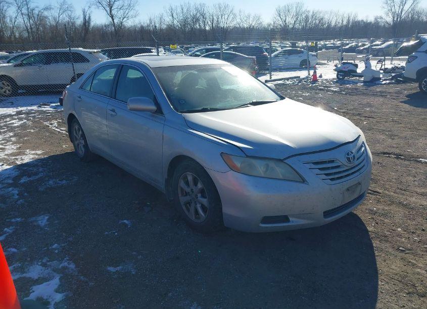 2007 Toyota Camry LE (VIN 4T4BE46K17R001060) main photo