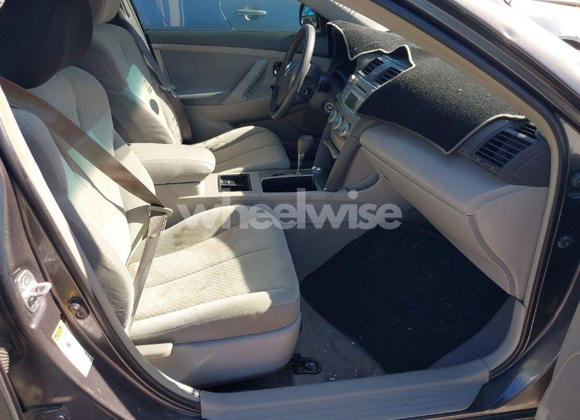 Photo 5 of 2007 Toyota Camry LE (VIN 4T4BE46K17R002743)