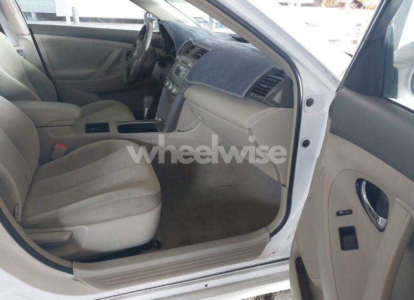 Photo 5 of 2007 Toyota Camry LE (VIN 4T4BE46K17R004864)