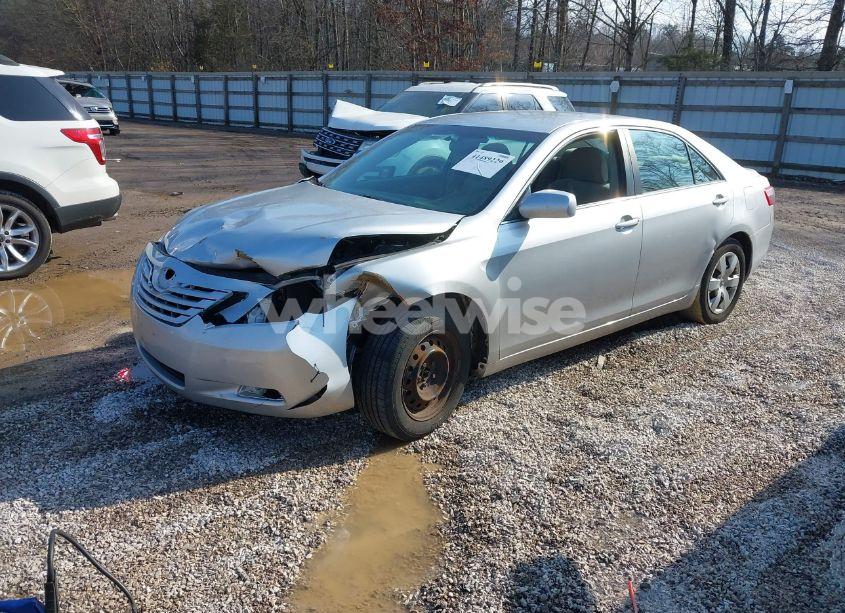 Photo 2 of 2009 Toyota Camry LE (VIN 4T4BE46K19R077736)