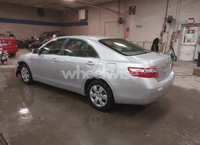 Photo 3 of 2009 Toyota Camry (VIN 4T4BE46K19R086713)