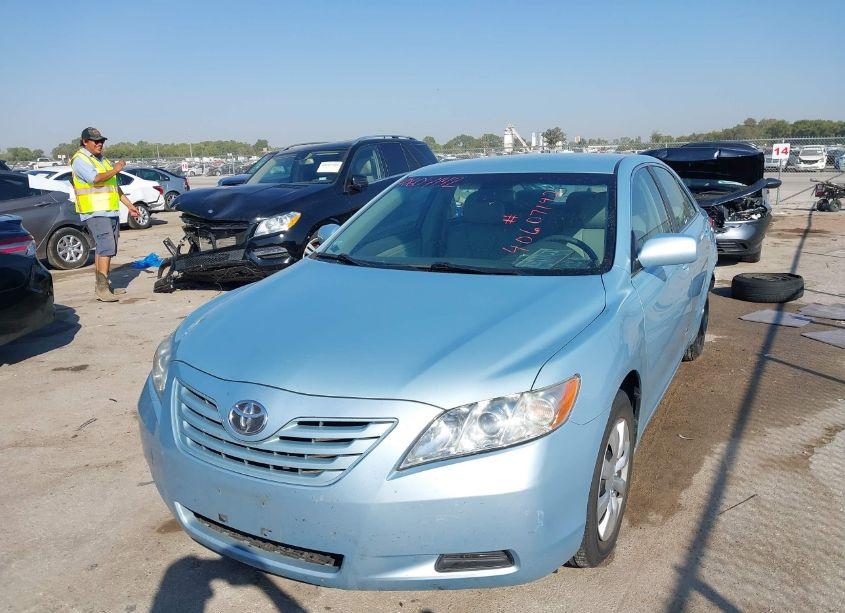 Photo 2 of 2009 Toyota Camry LE (VIN 4T4BE46K19R114378)