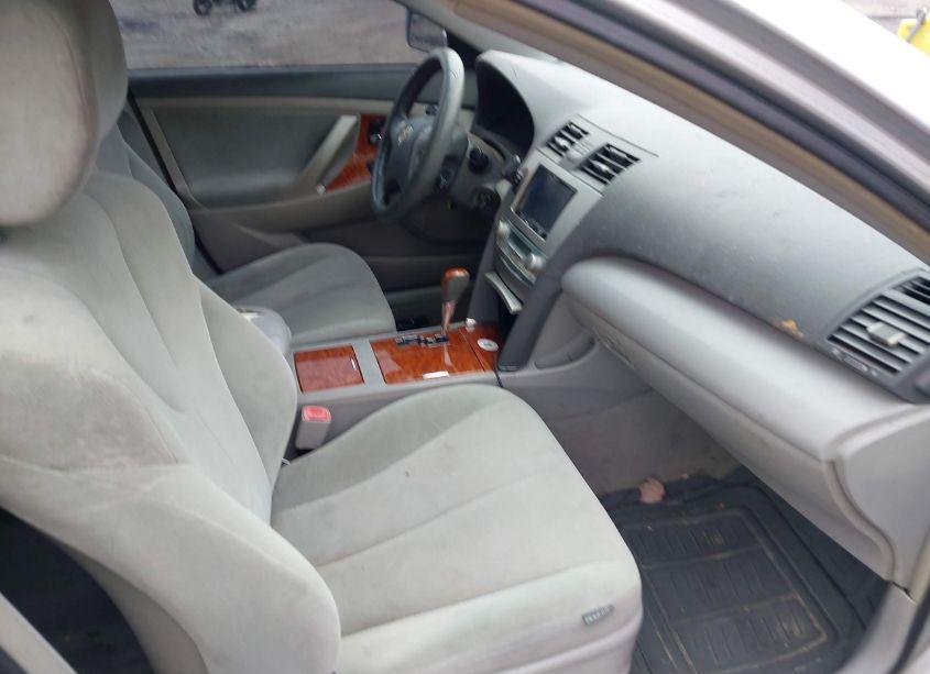 Photo 5 of 2009 Toyota Camry XLE (VIN 4T4BE46K19R122772)