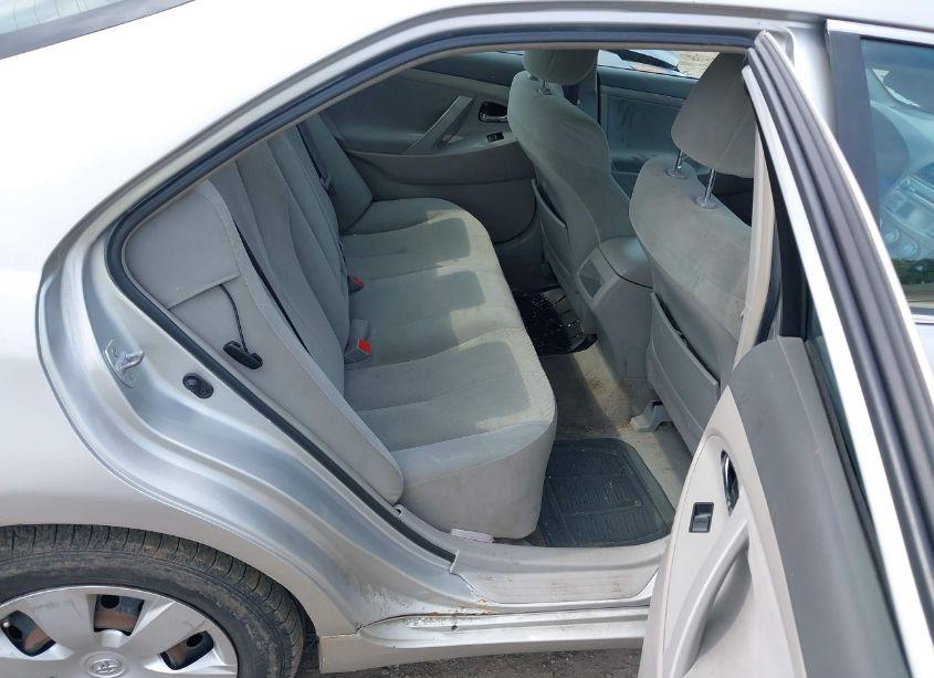 Photo 8 of 2009 Toyota Camry LE (VIN 4T4BE46K19R133674)