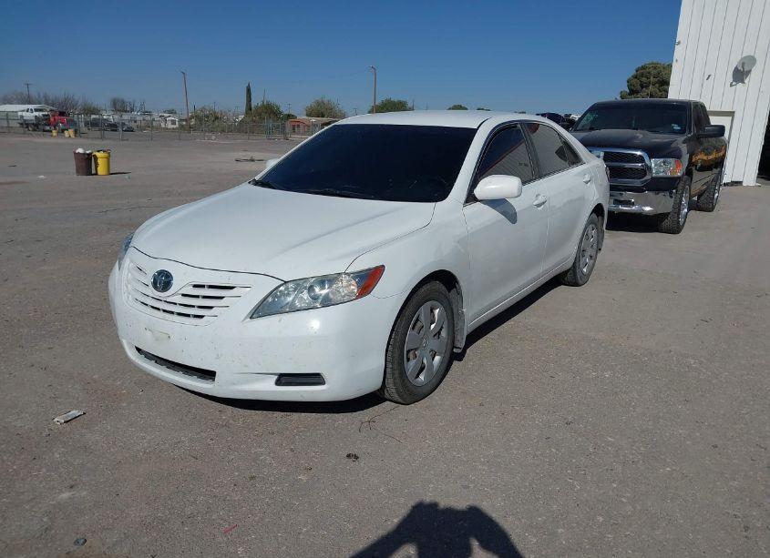 Photo 2 of 2007 Toyota Camry LE (VIN 4T4BE46K27R005859)