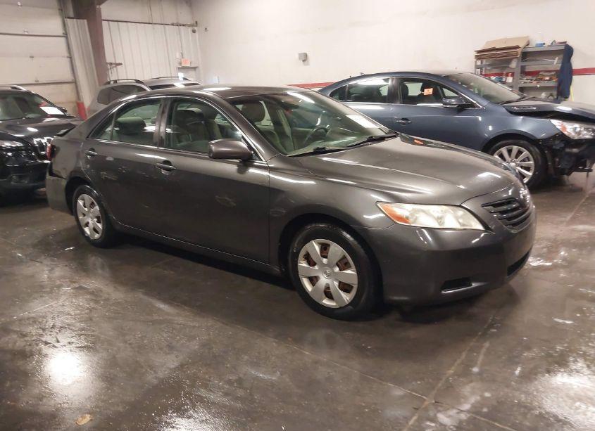 2008 Toyota Camry LE (VIN 4T4BE46K28R011839) main photo