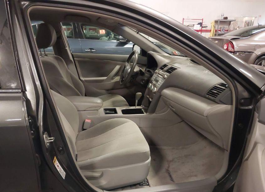 Photo 5 of 2008 Toyota Camry LE (VIN 4T4BE46K28R011839)