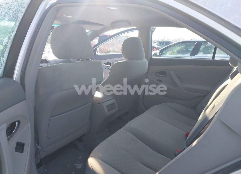 Photo 8 of 2009 Toyota Camry LE (VIN 4T4BE46K29R068897)
