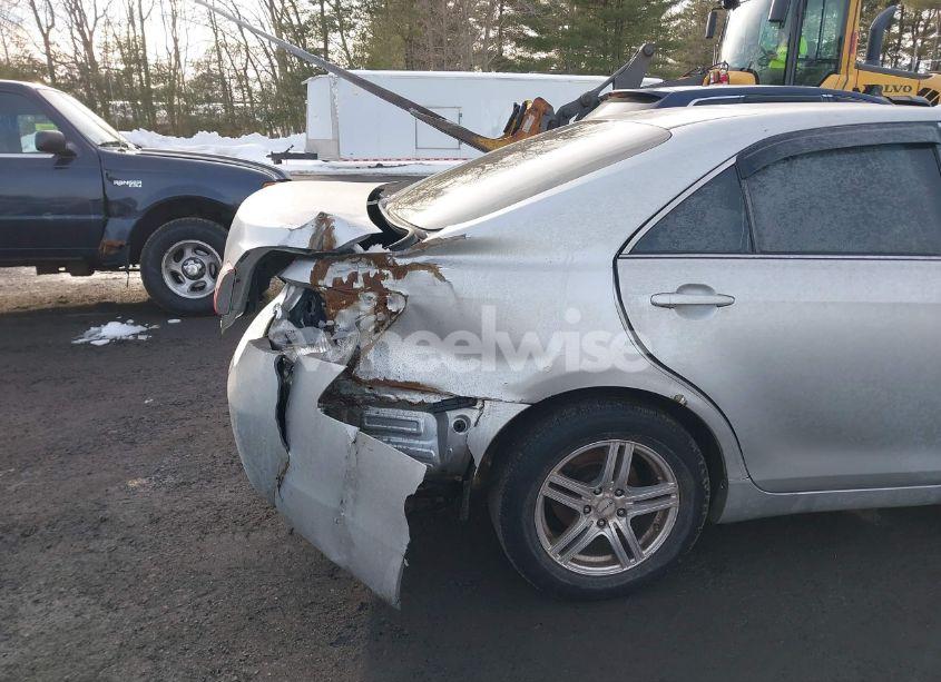 Photo 6 of 2009 Toyota Camry LE (VIN 4T4BE46K29R087367)