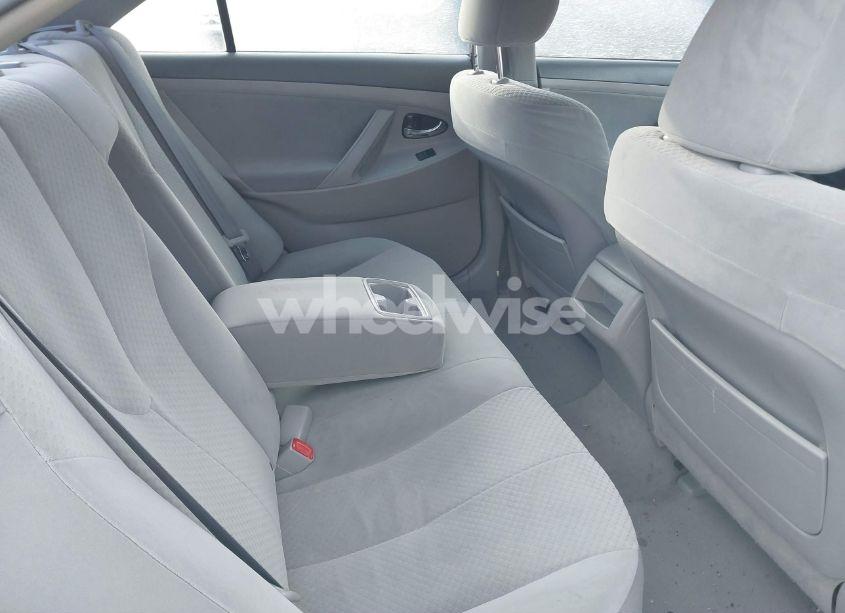 Photo 8 of 2009 Toyota Camry LE (VIN 4T4BE46K29R087367)