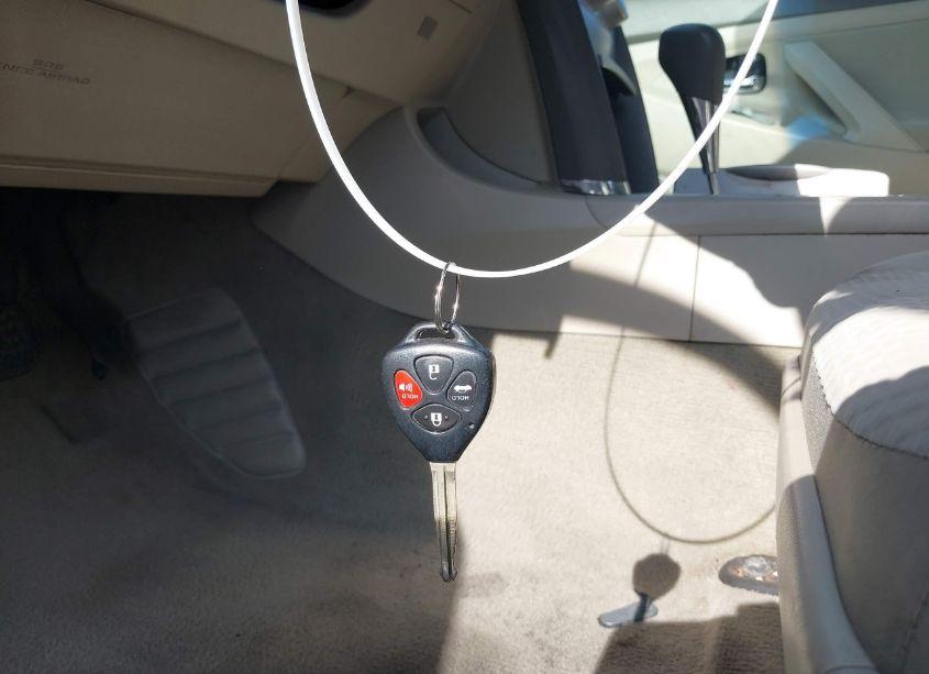 Photo 11 of 2009 Toyota Camry LE (VIN 4T4BE46K29R090396)