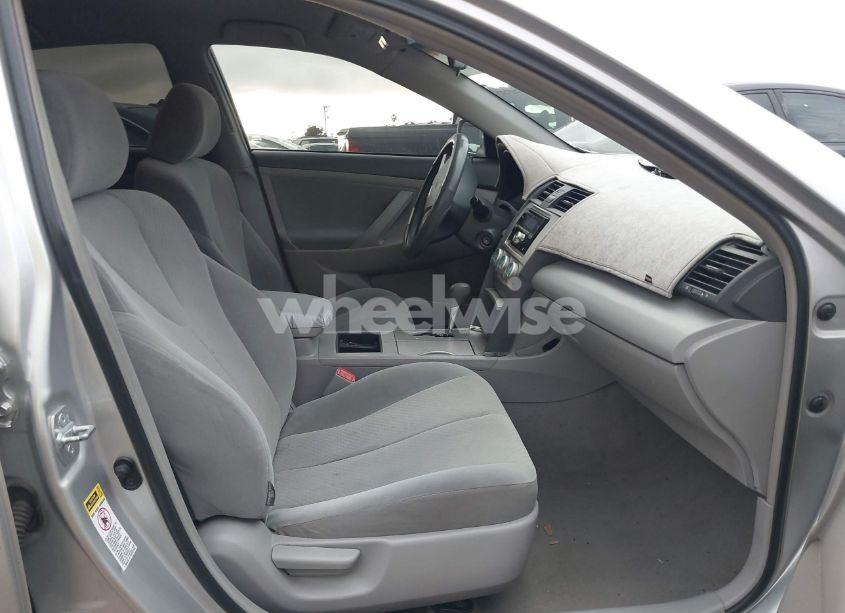 Photo 5 of 2009 Toyota Camry (VIN 4T4BE46K29R102255)