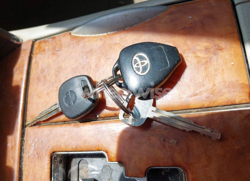 Photo 11 of 2009 Toyota Camry LE (VIN 4T4BE46K29R112767)