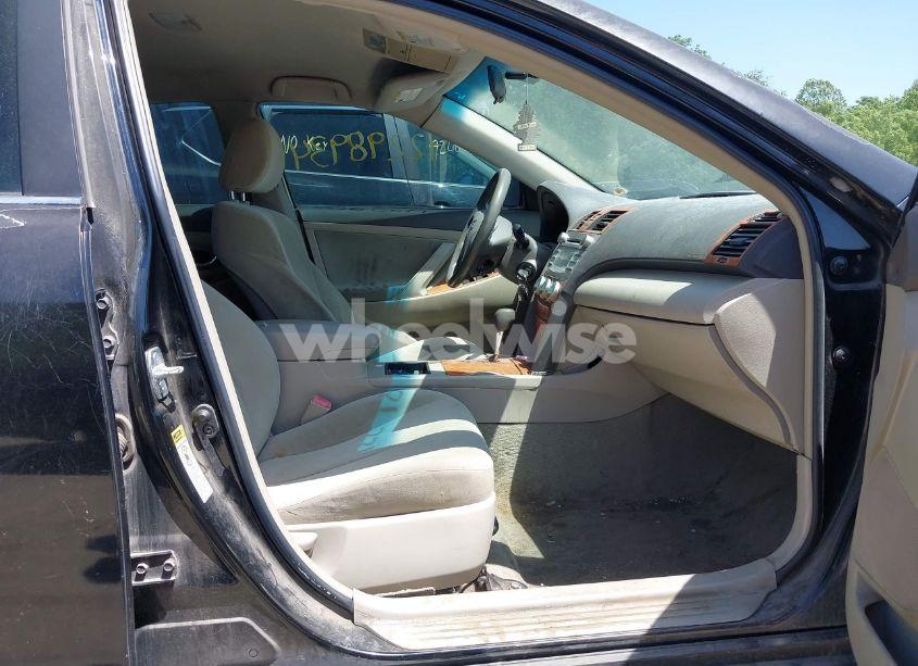 Photo 5 of 2009 Toyota Camry LE (VIN 4T4BE46K29R112767)