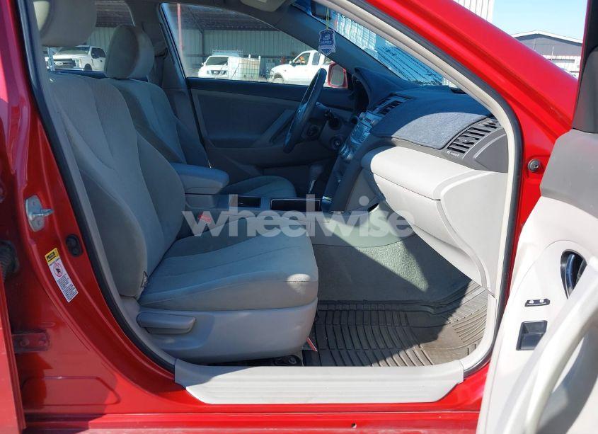 Photo 5 of 2009 Toyota Camry LE (VIN 4T4BE46K29R126748)