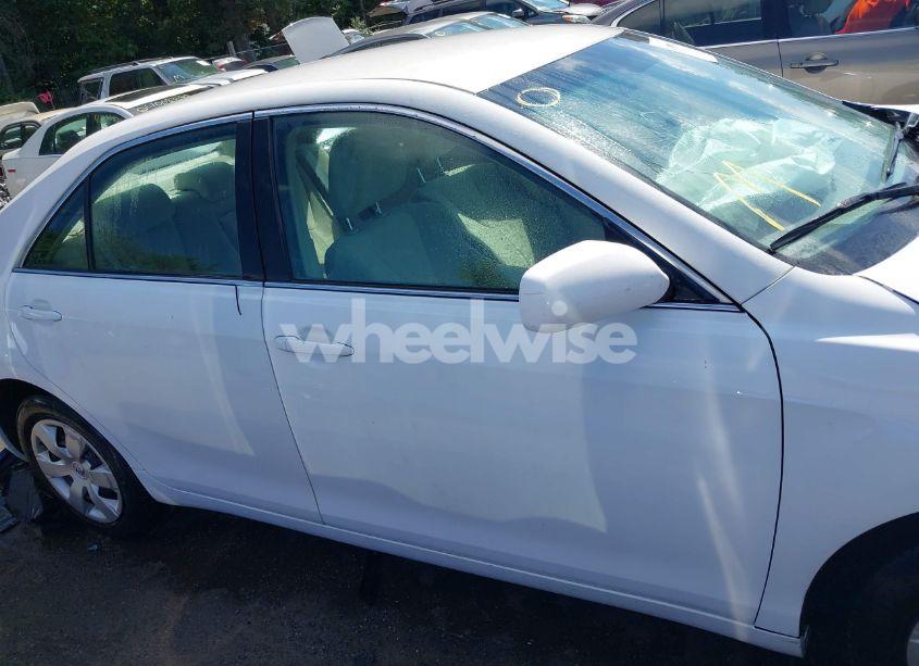 Photo 13 of 2009 Toyota Camry LE (VIN 4T4BE46K39R058539)