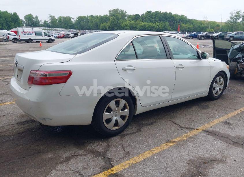 Photo 4 of 2009 Toyota Camry LE (VIN 4T4BE46K39R058783)