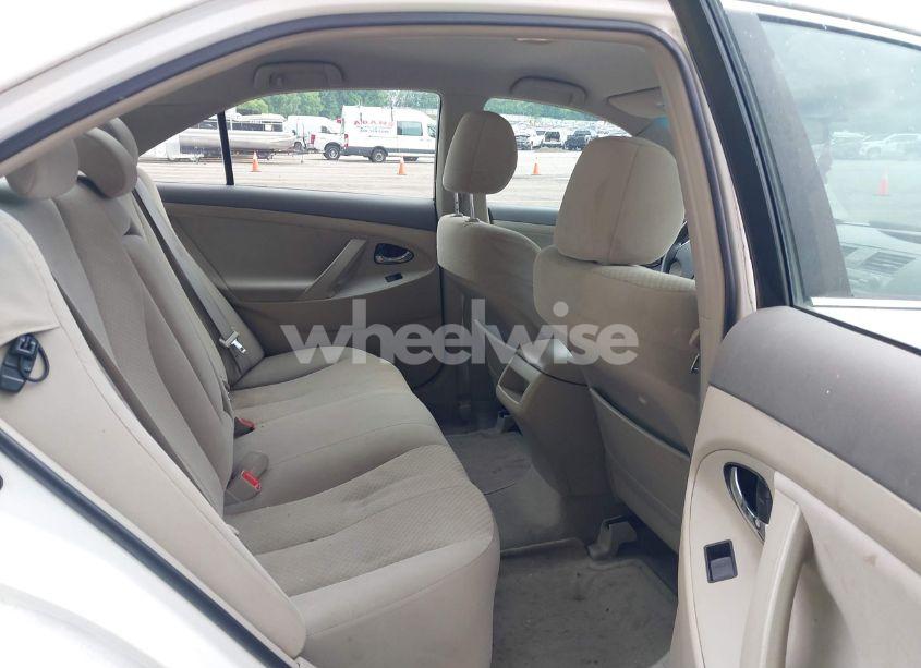 Photo 8 of 2009 Toyota Camry LE (VIN 4T4BE46K39R058783)