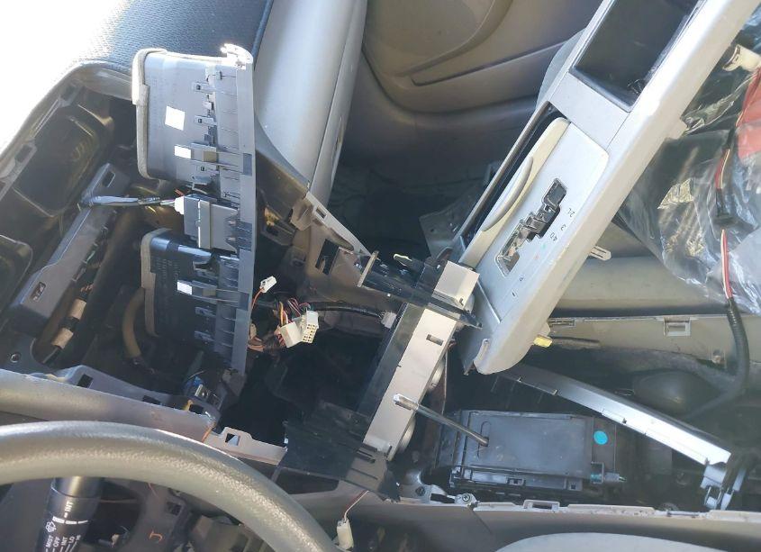 Photo 13 of 2009 Toyota Camry LE (VIN 4T4BE46K39R061232)