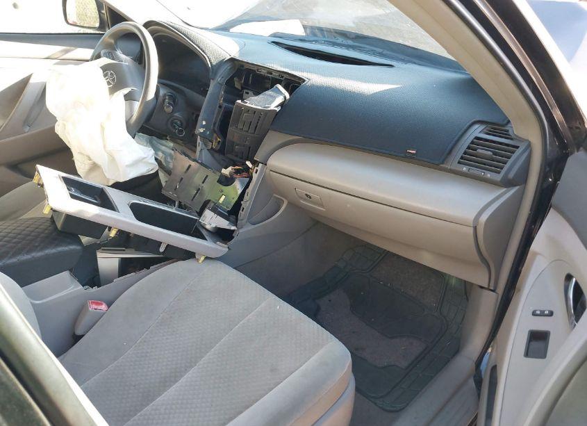 Photo 5 of 2009 Toyota Camry LE (VIN 4T4BE46K39R061232)