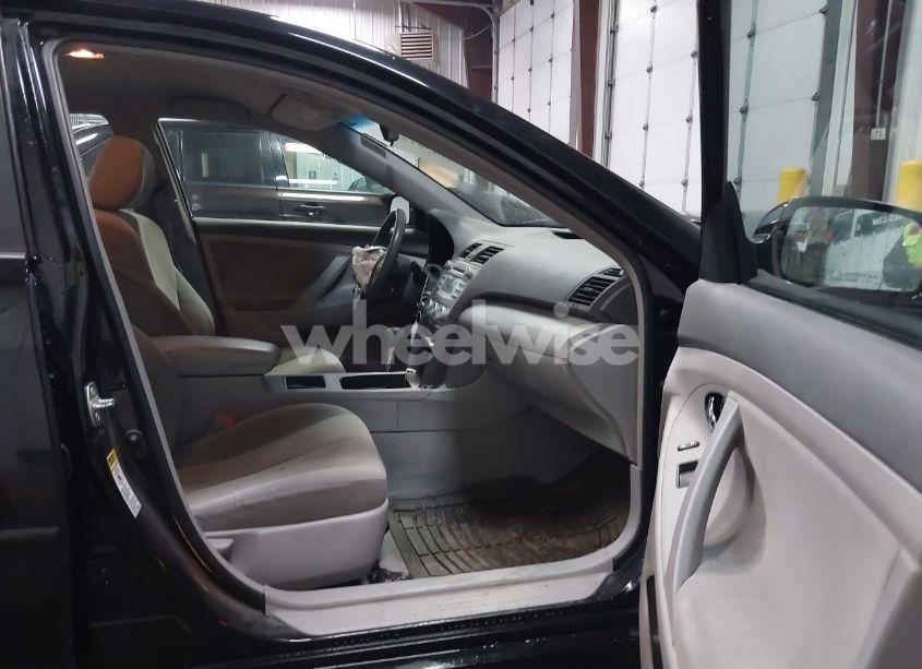 Photo 5 of 2009 Toyota Camry LE (VIN 4T4BE46K39R066687)