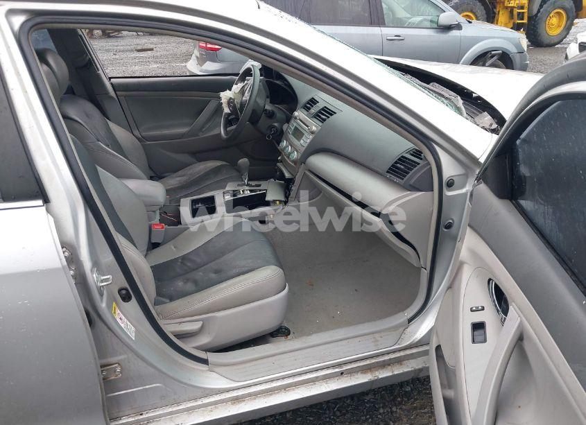 Photo 5 of 2009 Toyota Camry LE (VIN 4T4BE46K39R067225)