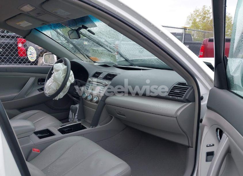 Photo 5 of 2009 Toyota Camry LE (VIN 4T4BE46K39R067919)