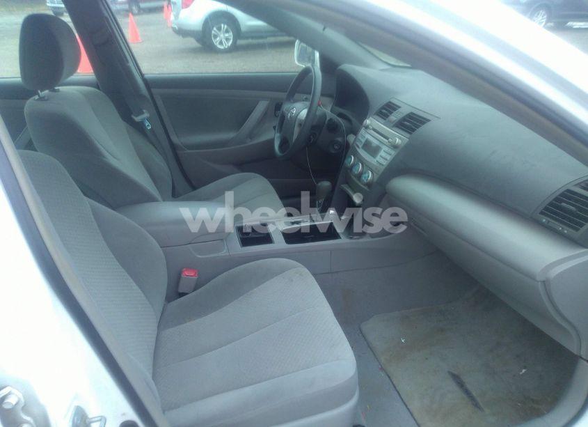 Photo 8 of 2009 Toyota Camry LE (VIN 4T4BE46K39R073106)
