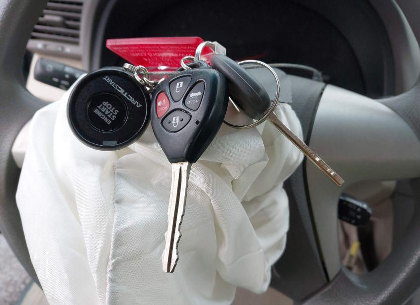 Photo 11 of 2009 Toyota Camry LE (VIN 4T4BE46K39R073879)