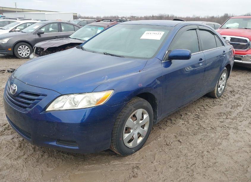 Photo 2 of 2009 Toyota Camry LE (VIN 4T4BE46K39R082002)