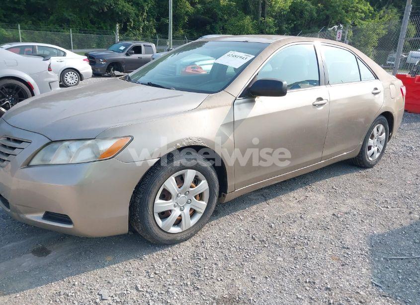 Photo 2 of 2009 Toyota Camry LE (VIN 4T4BE46K39R093064)