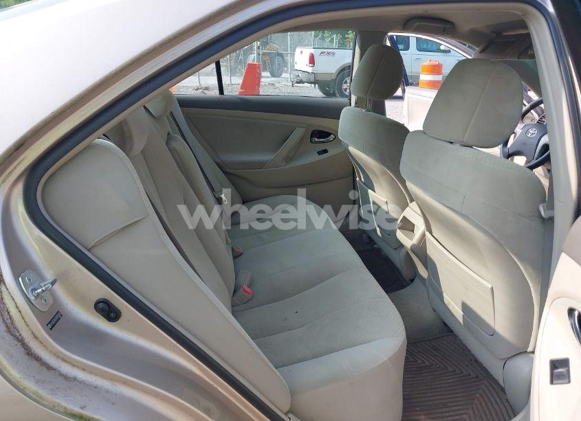 Photo 8 of 2009 Toyota Camry LE (VIN 4T4BE46K39R093064)