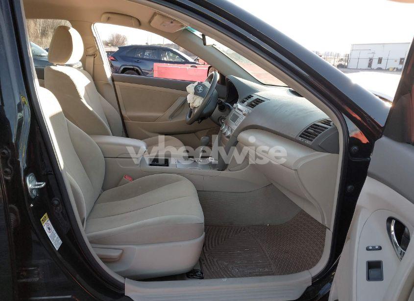 Photo 5 of 2009 Toyota Camry LE (VIN 4T4BE46K39R093825)