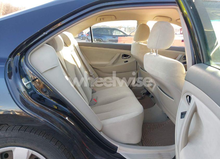 Photo 8 of 2009 Toyota Camry LE (VIN 4T4BE46K39R093825)