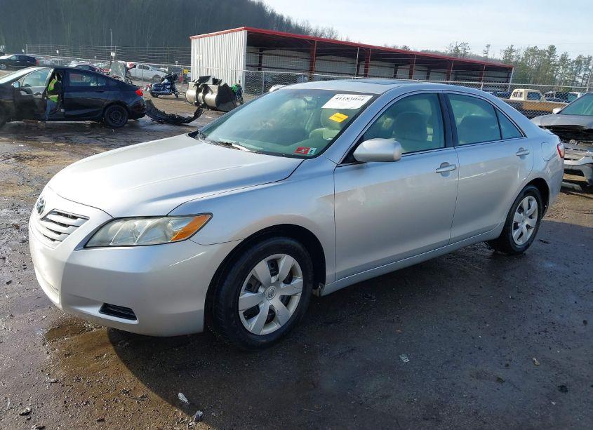 Photo 2 of 2009 Toyota Camry LE (VIN 4T4BE46K39R101132)