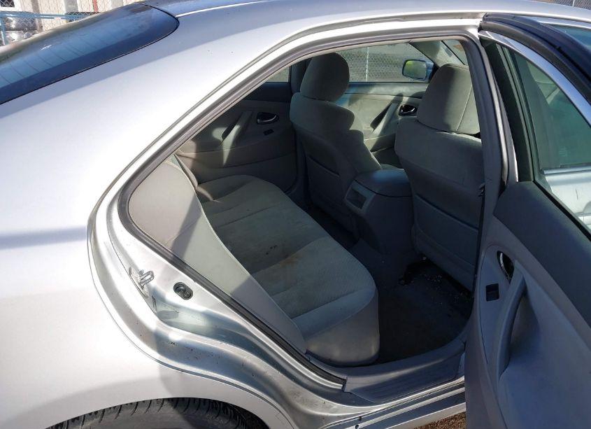 Photo 8 of 2009 Toyota Camry LE (VIN 4T4BE46K39R101132)