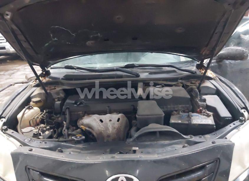 Photo 10 of 2009 Toyota Camry LE (VIN 4T4BE46K39R135104)